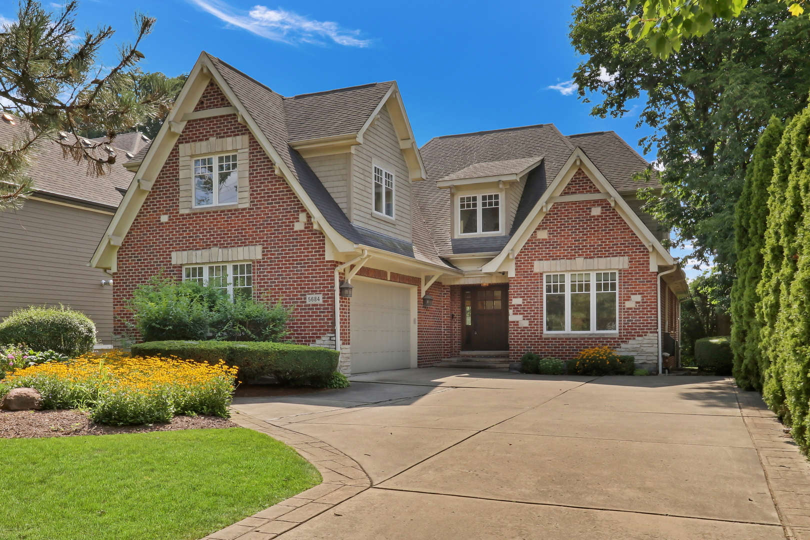 5684 Wolf Road