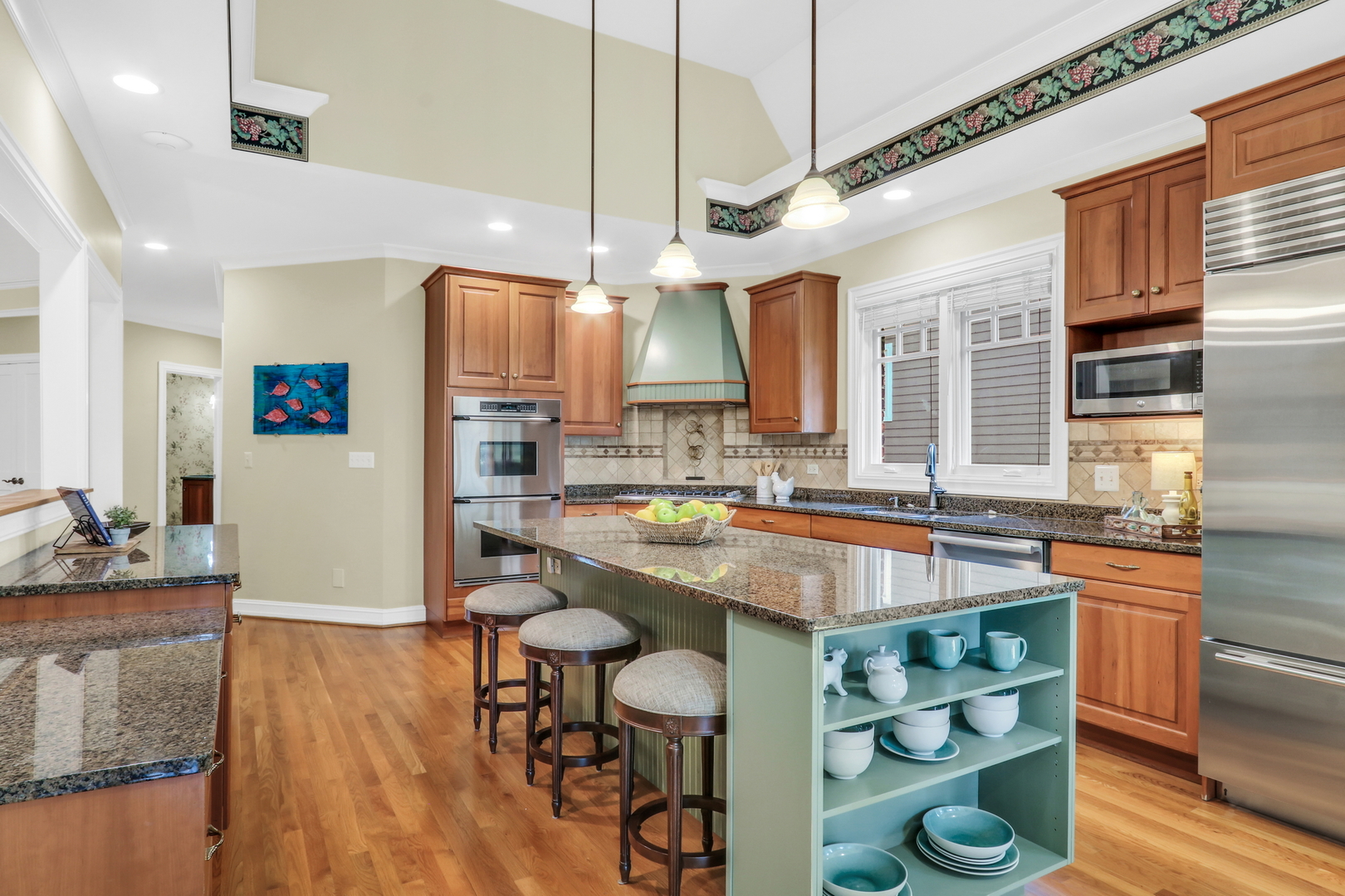 5684 Wolf Road