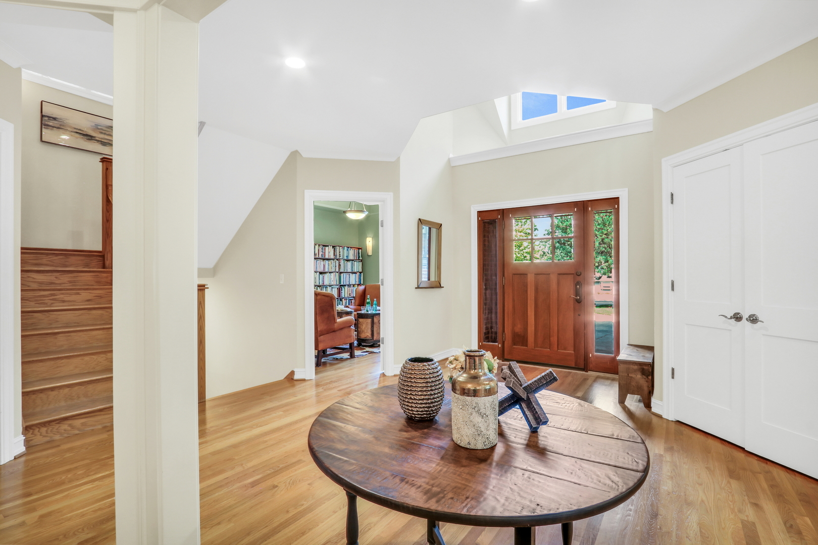 5684 Wolf Road