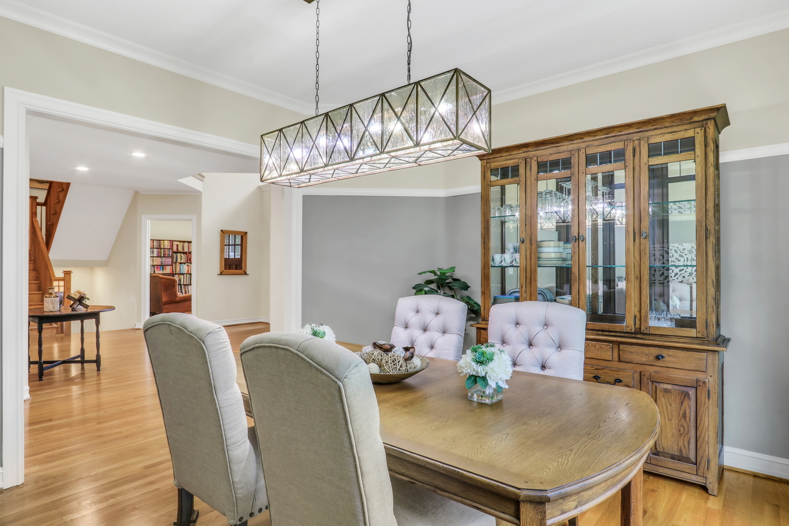 5684 Wolf Road