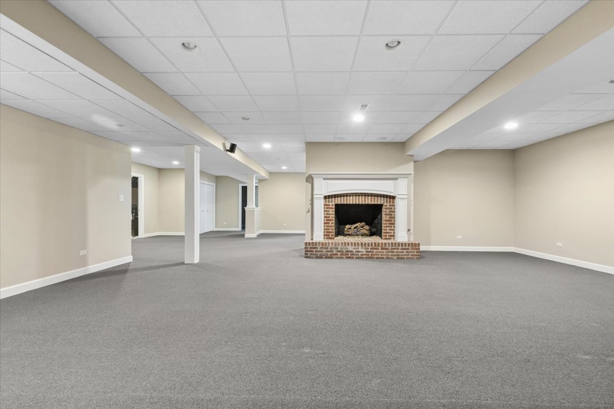 1546 Bobolink Circle