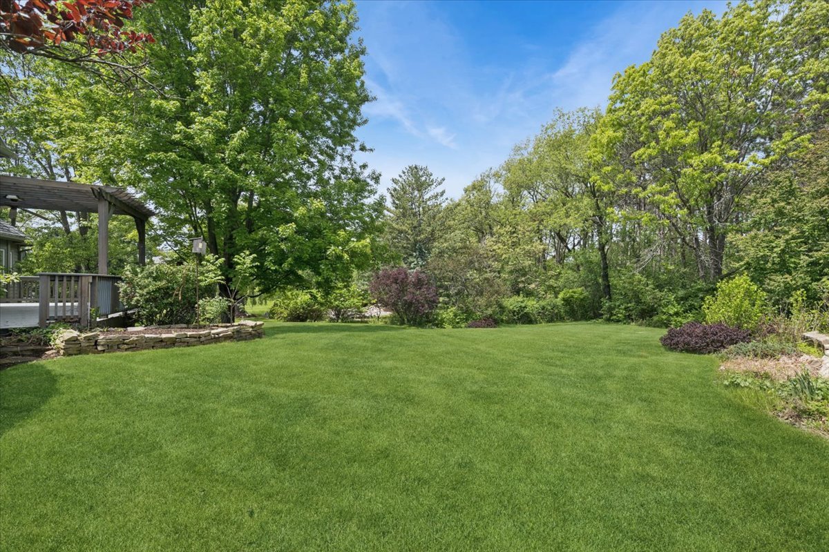 1546 Bobolink Circle