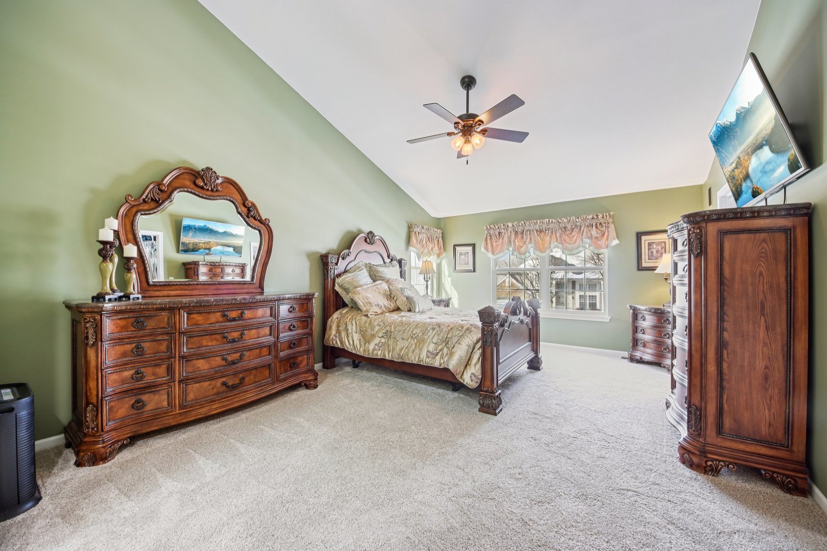 1195 Hadley Circle