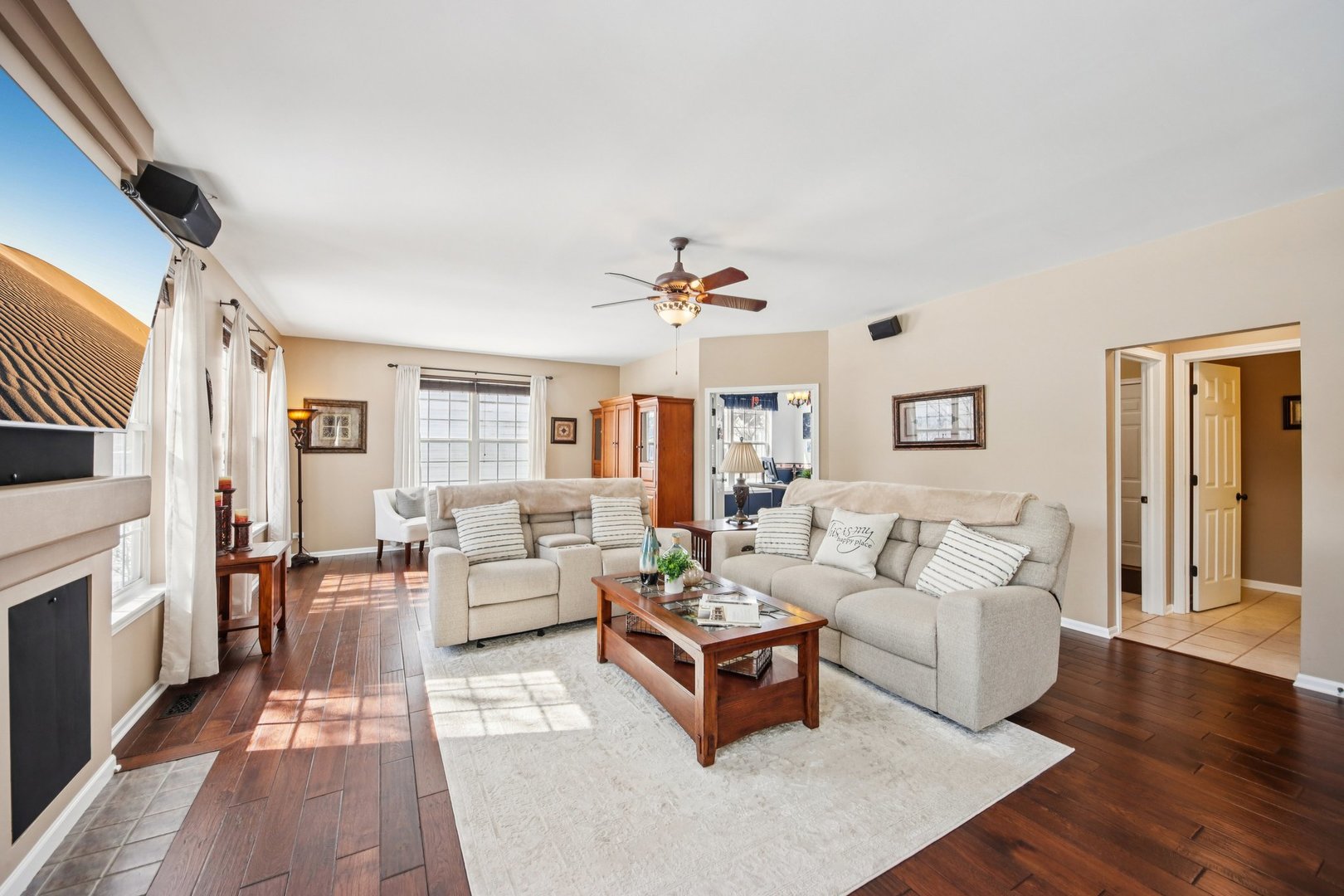 1195 Hadley Circle