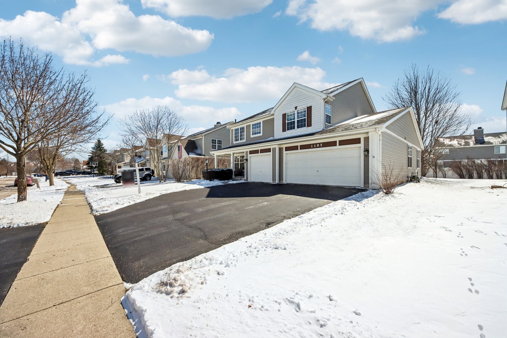 1195 Hadley Circle