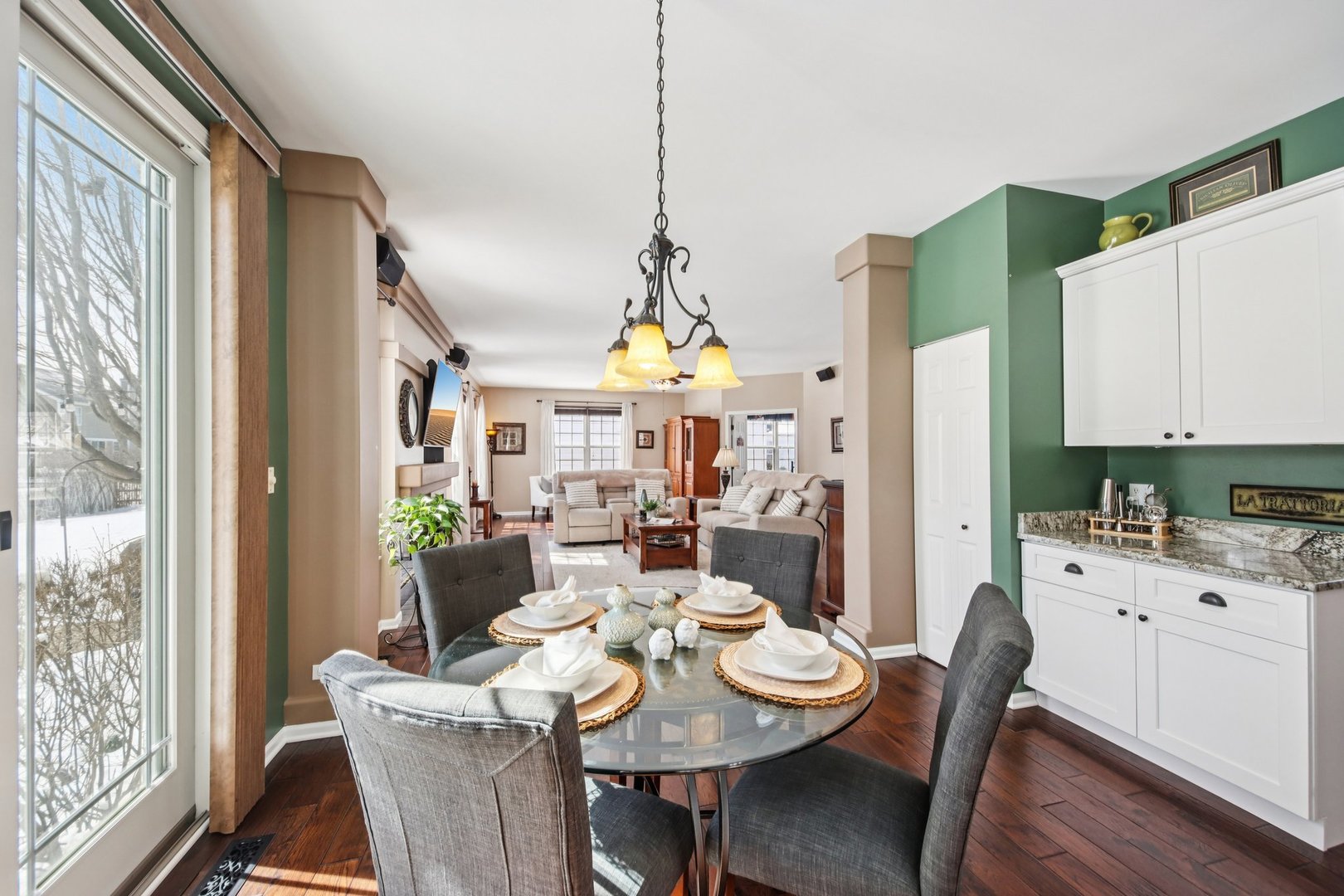 1195 Hadley Circle