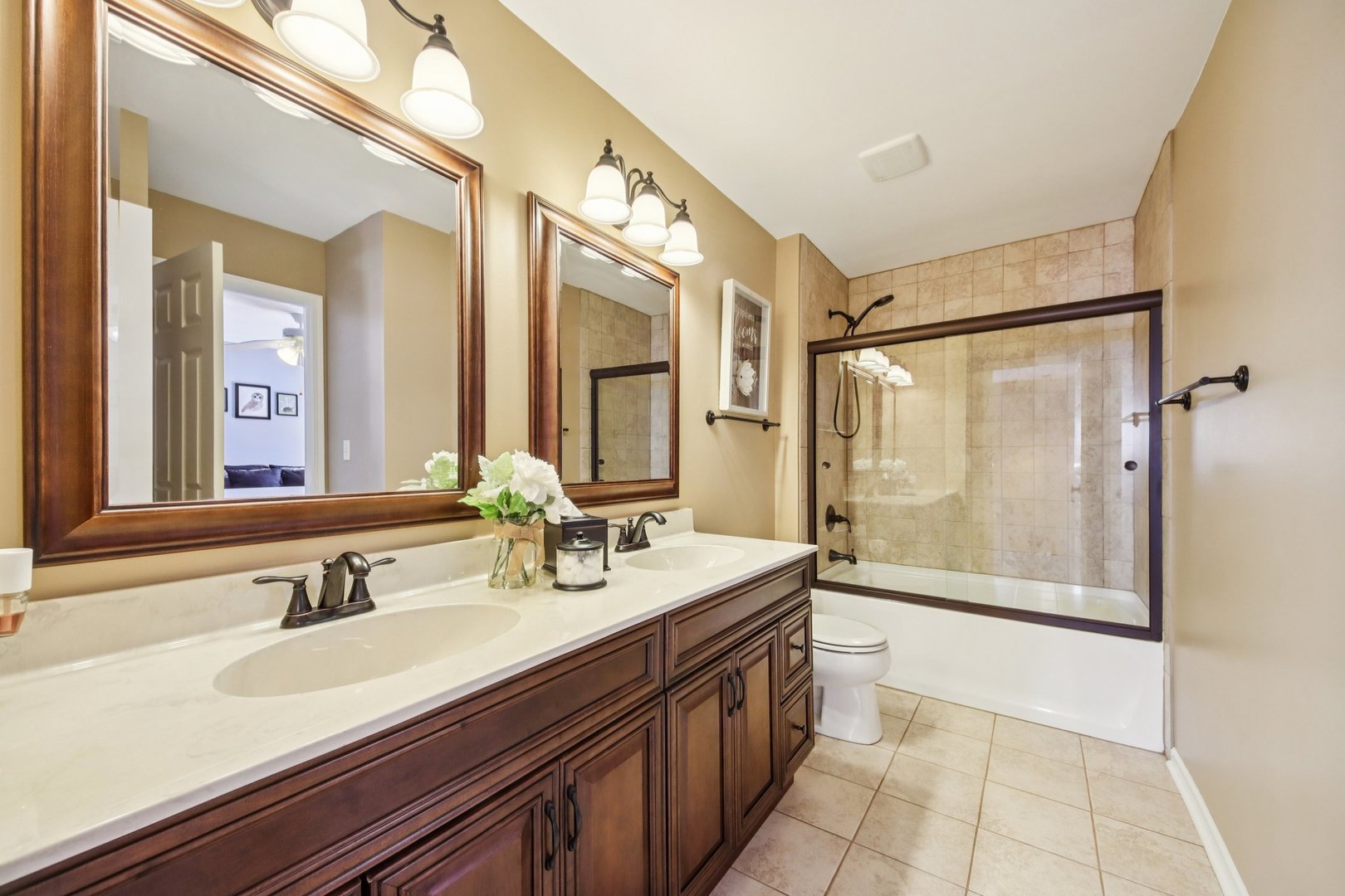 1195 Hadley Circle