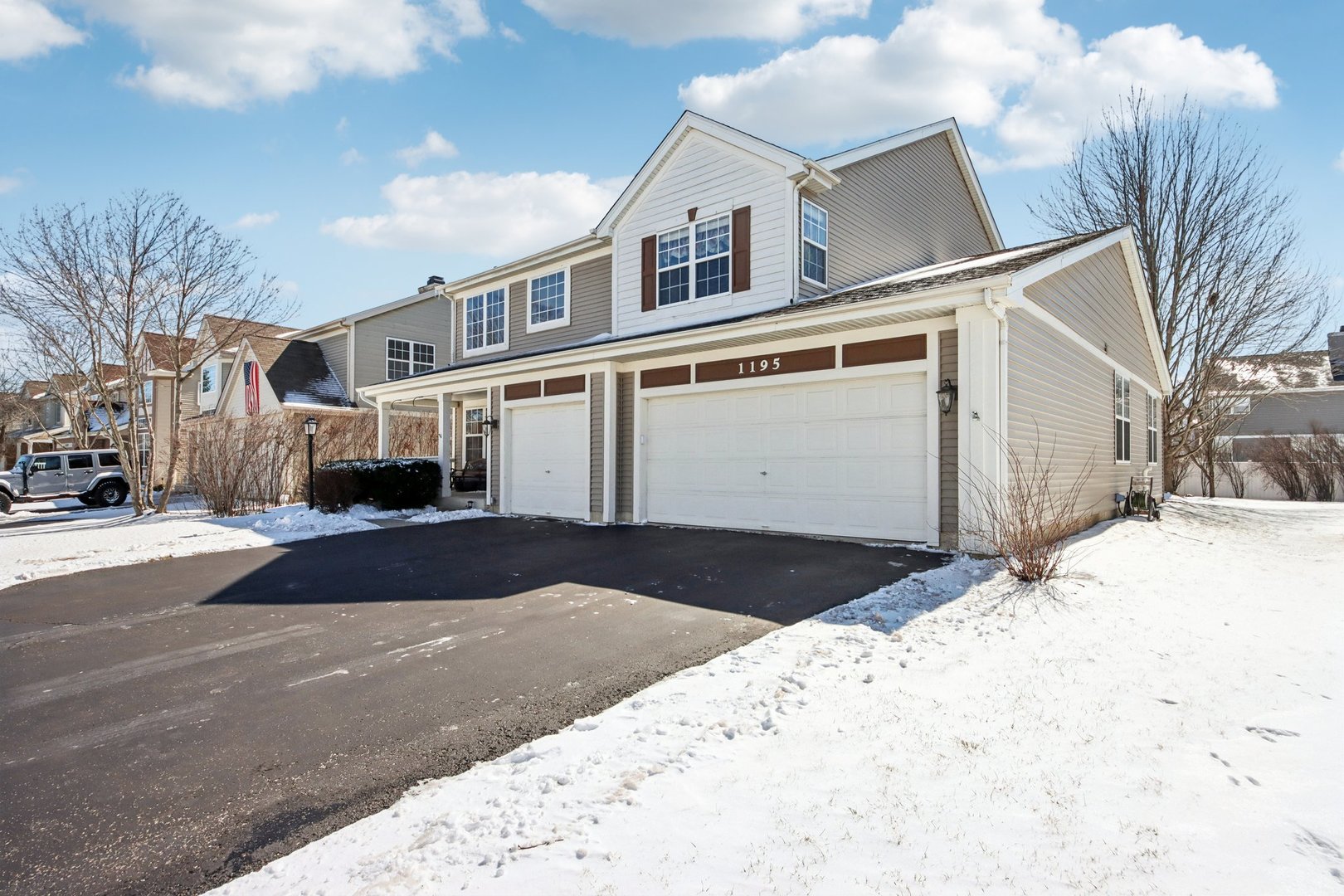 1195 Hadley Circle