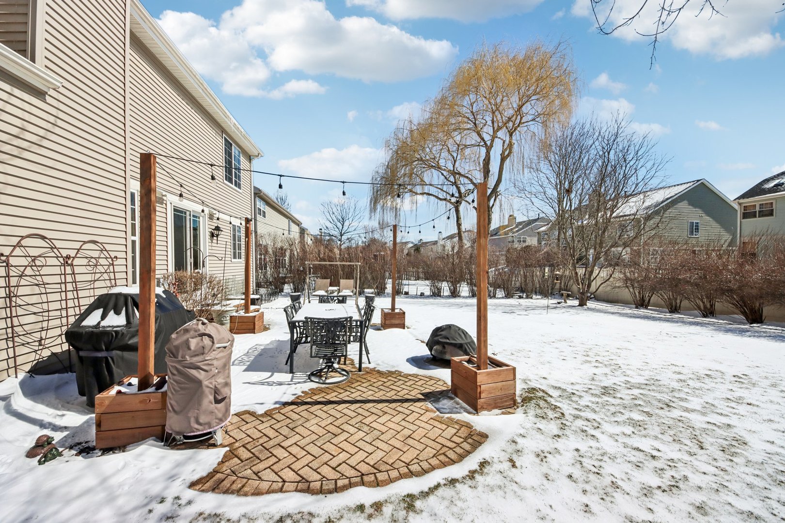 1195 Hadley Circle