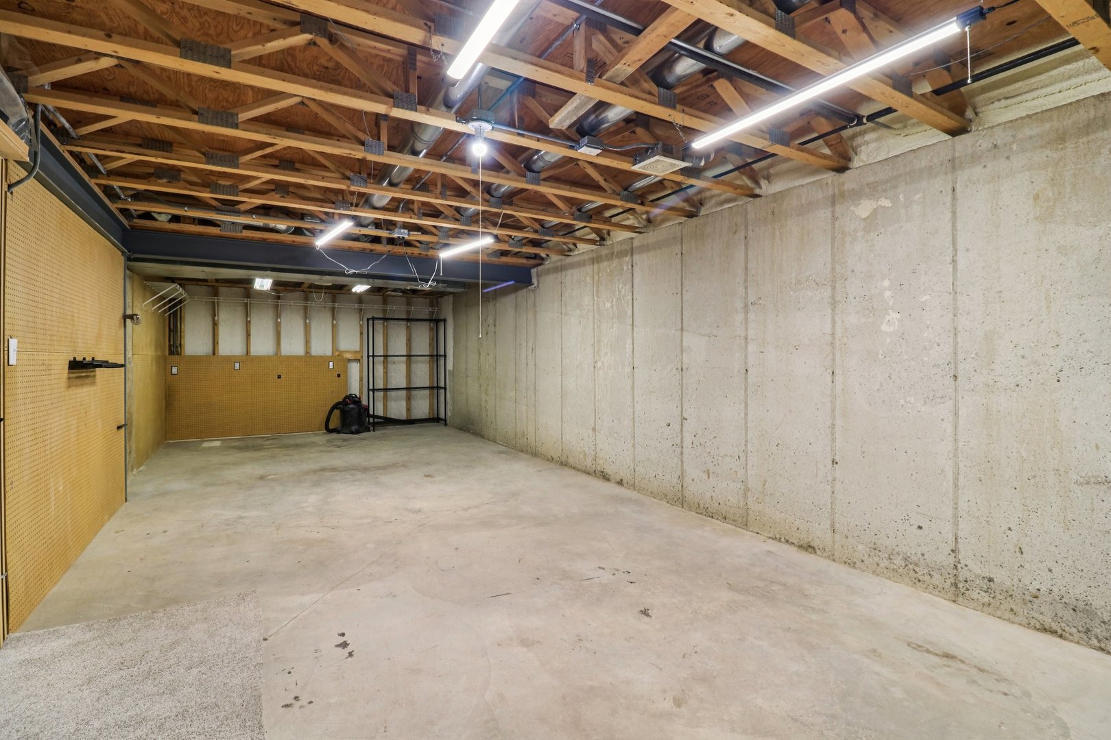 1055 Autumn Drive