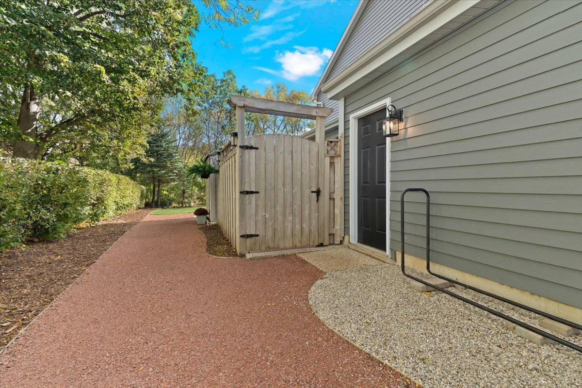 1055 Autumn Drive