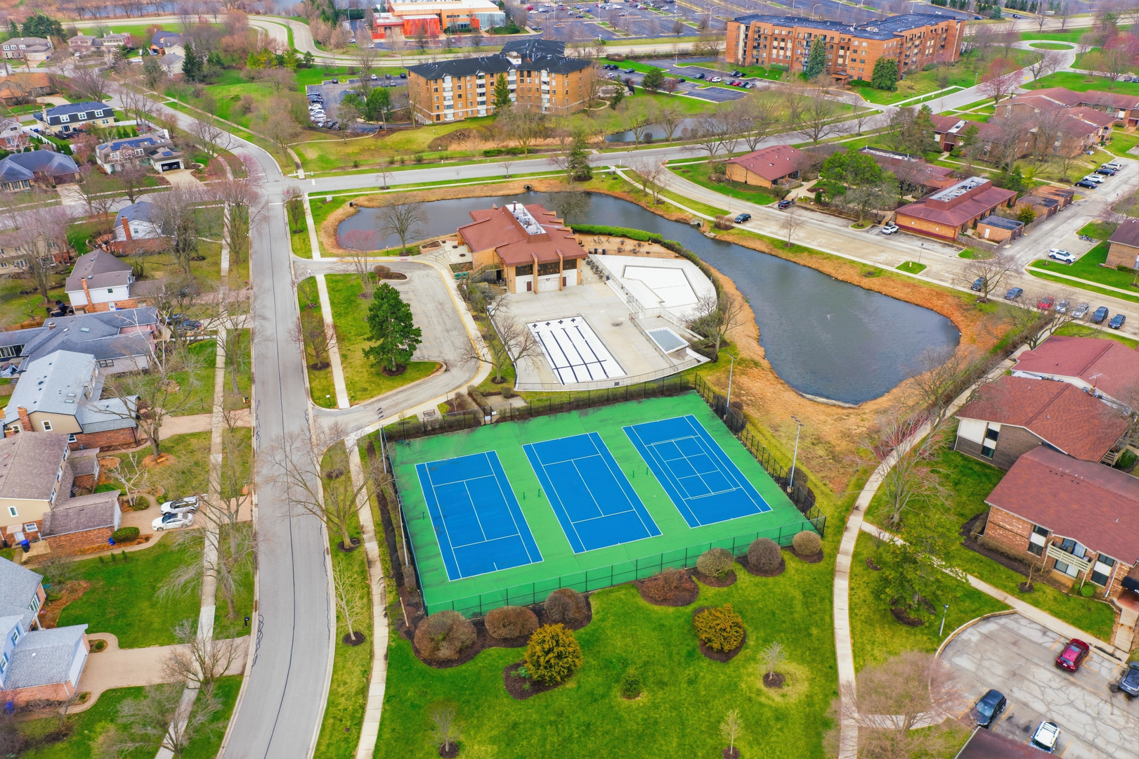 471 Raintree Court Unit: 2B