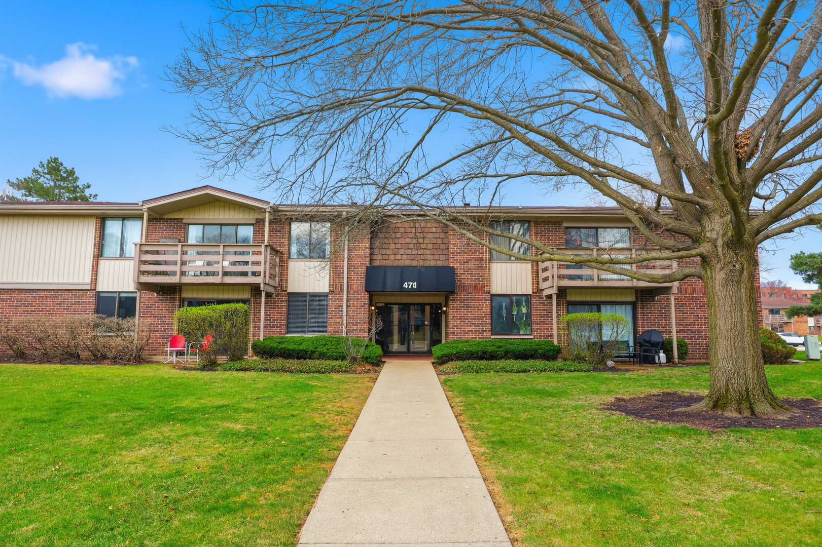 471 Raintree Court Unit: 2B