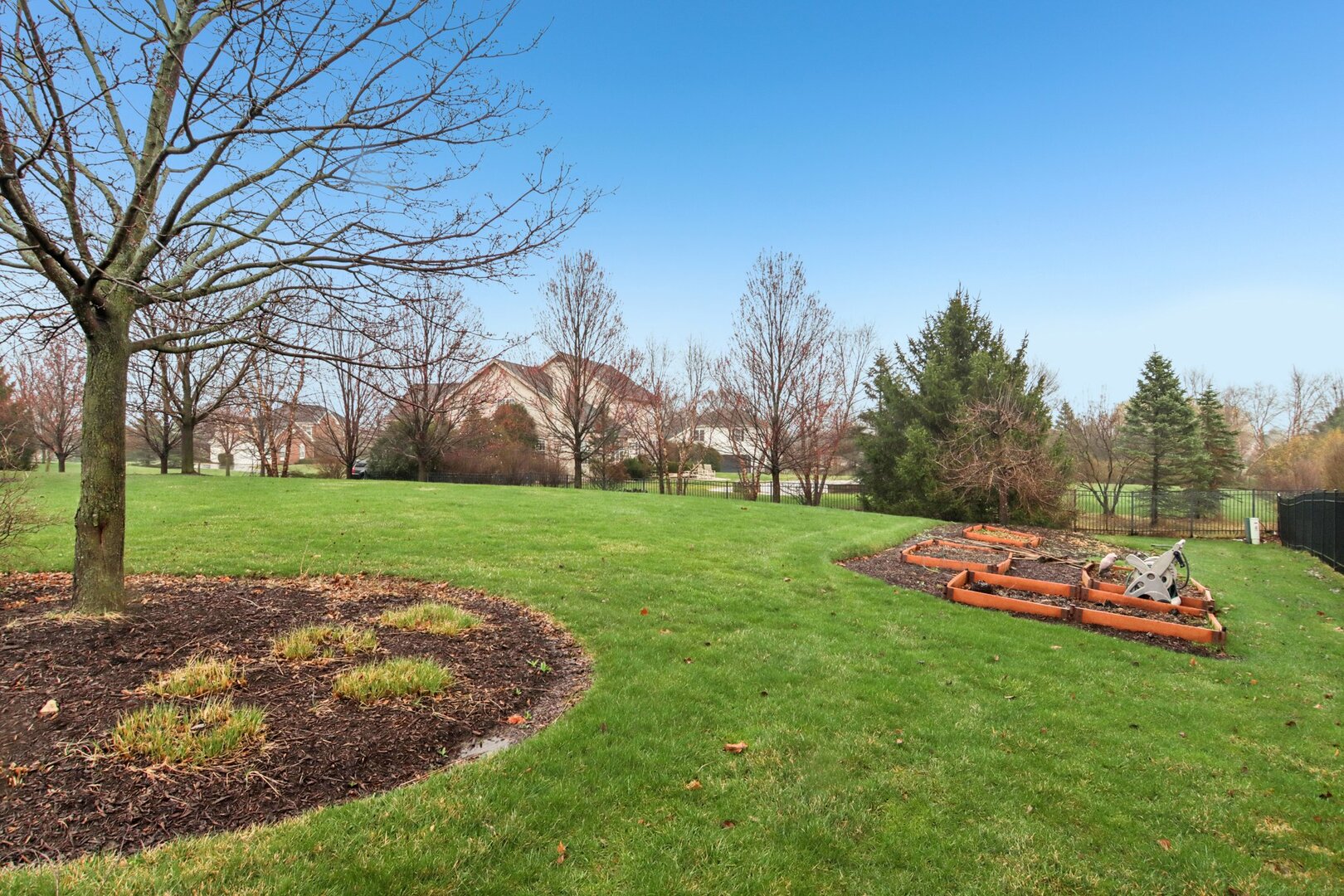 2415 Wembley Court