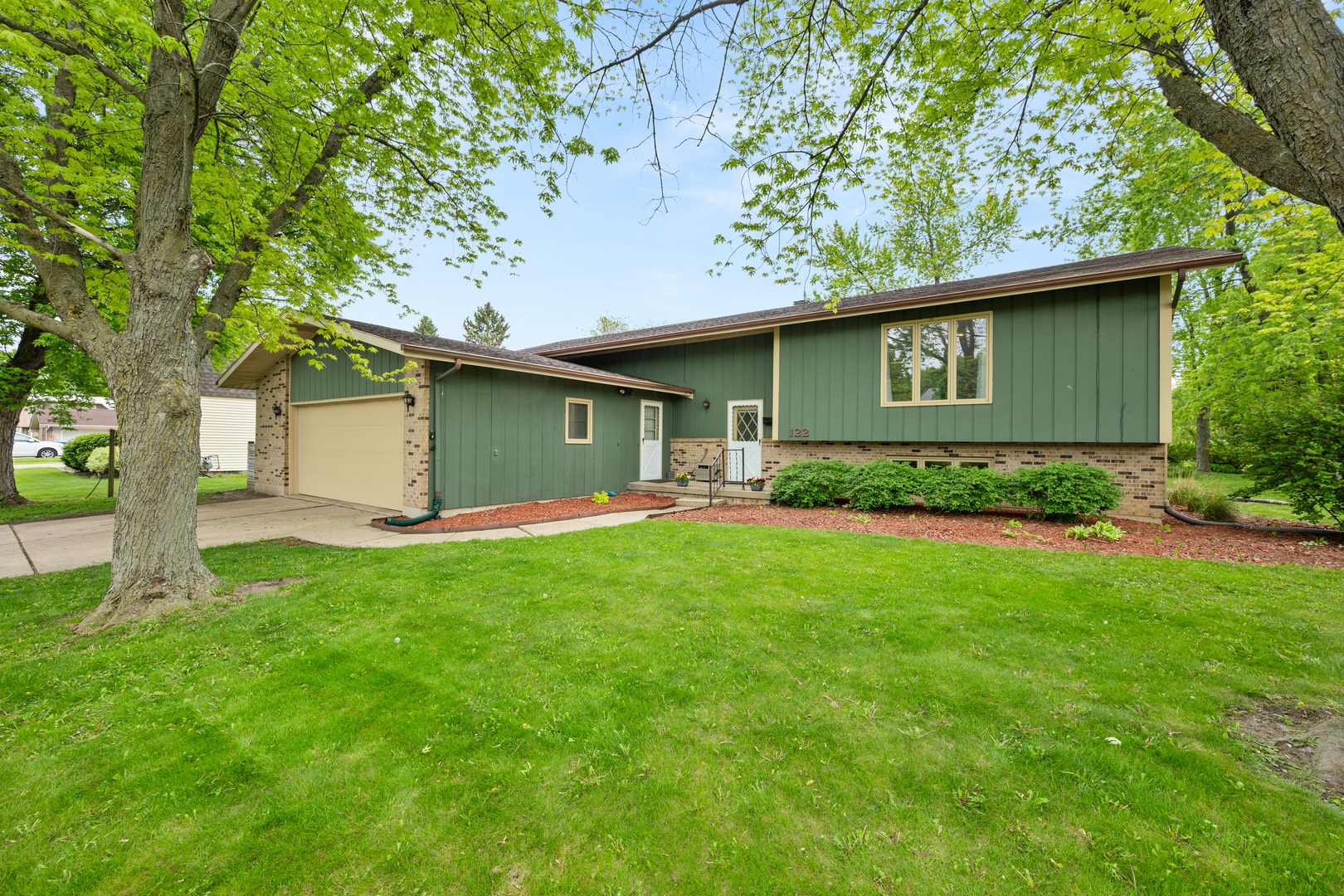 122 Mattek Avenue