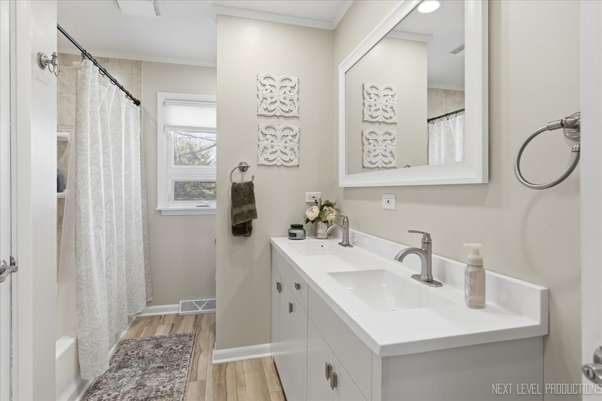 1209 Laurel Lane