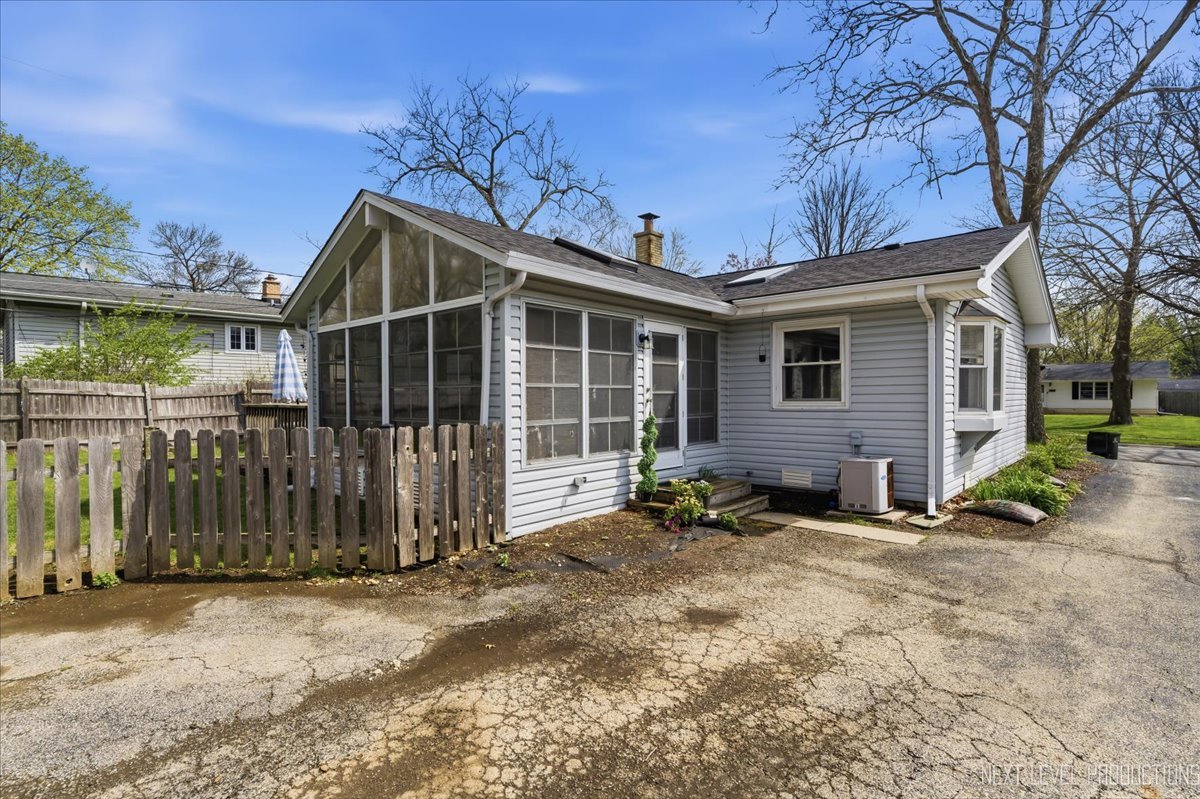 1209 Laurel Lane