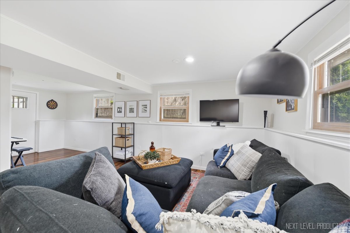 1209 Laurel Lane