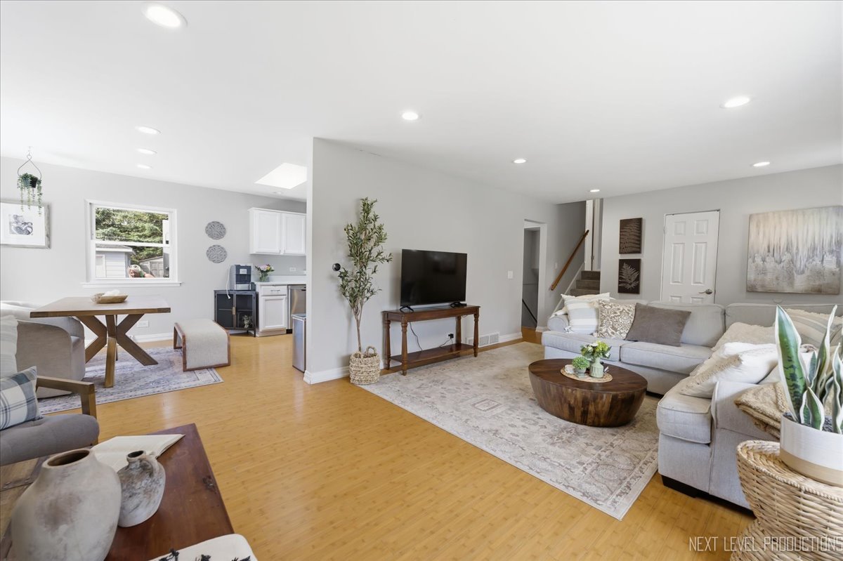 1209 Laurel Lane