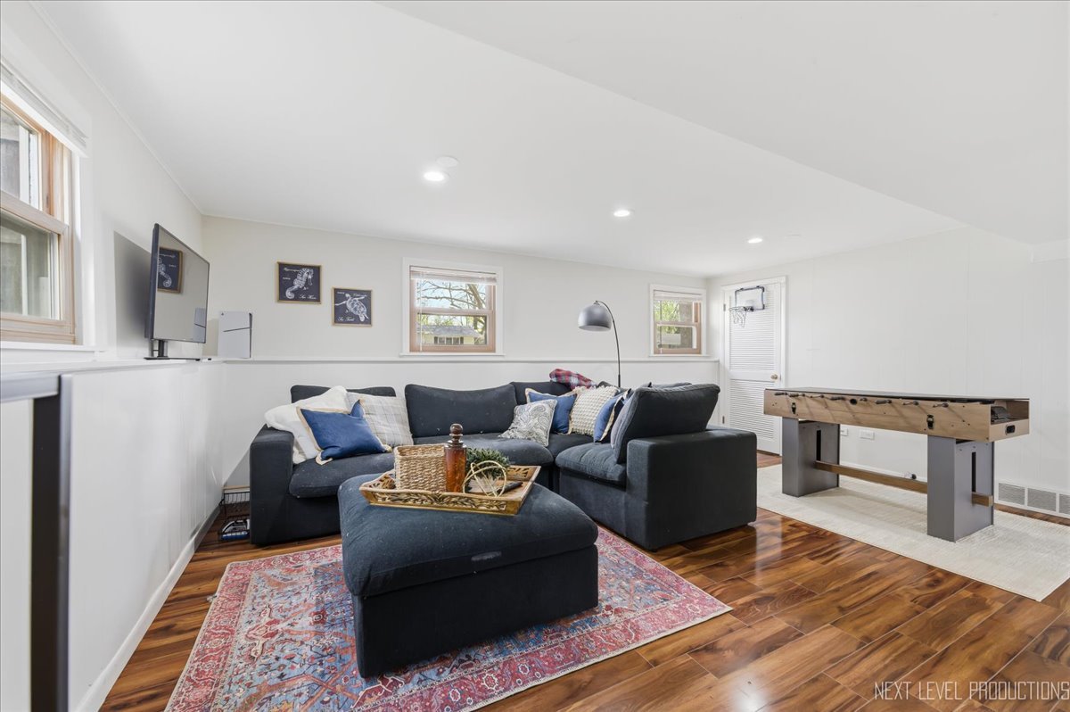 1209 Laurel Lane