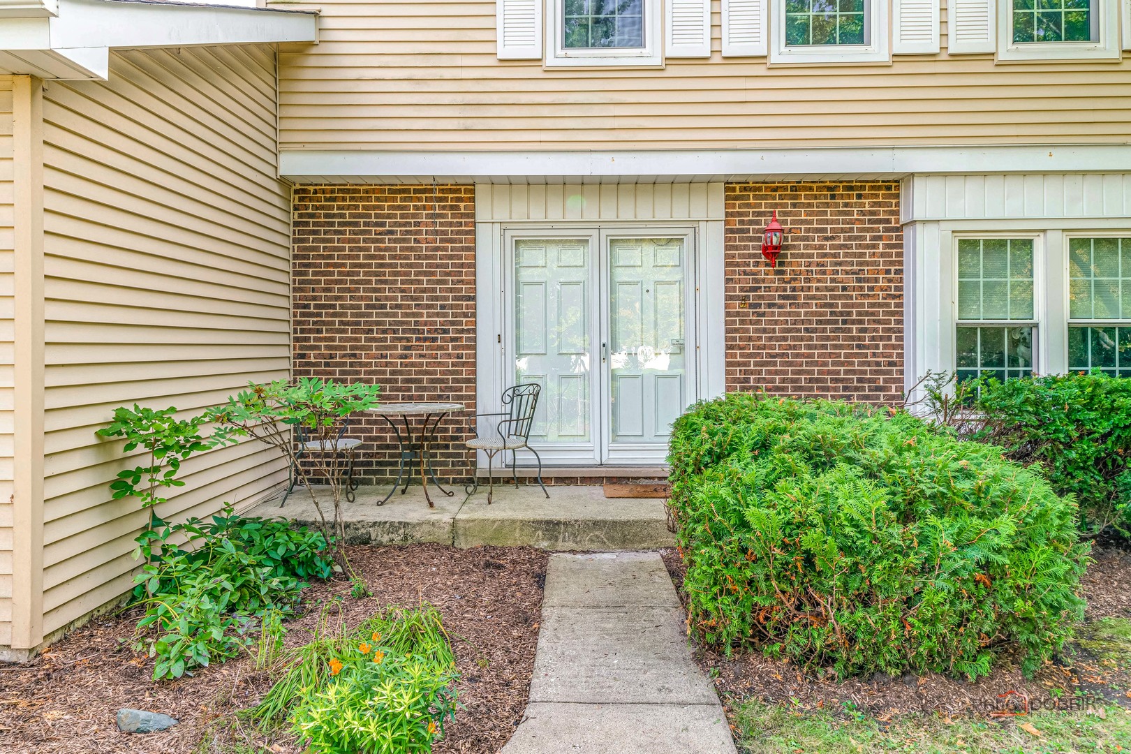 505 Fairlawn Avenue