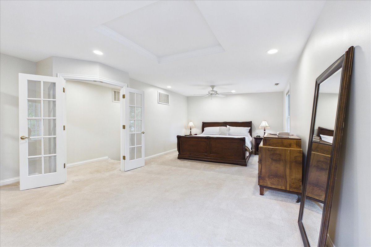 821 Oak Spring Lane