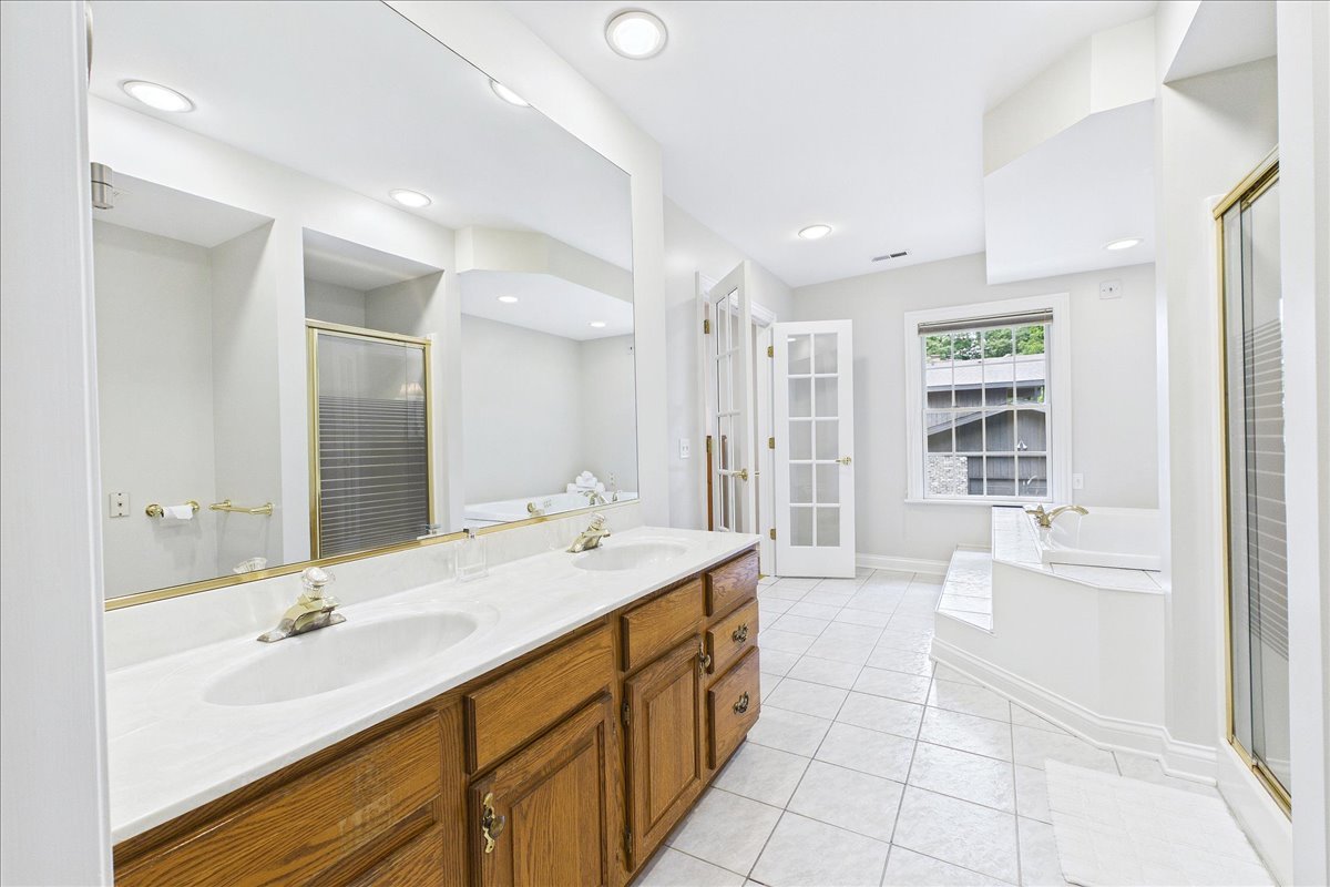 821 Oak Spring Lane