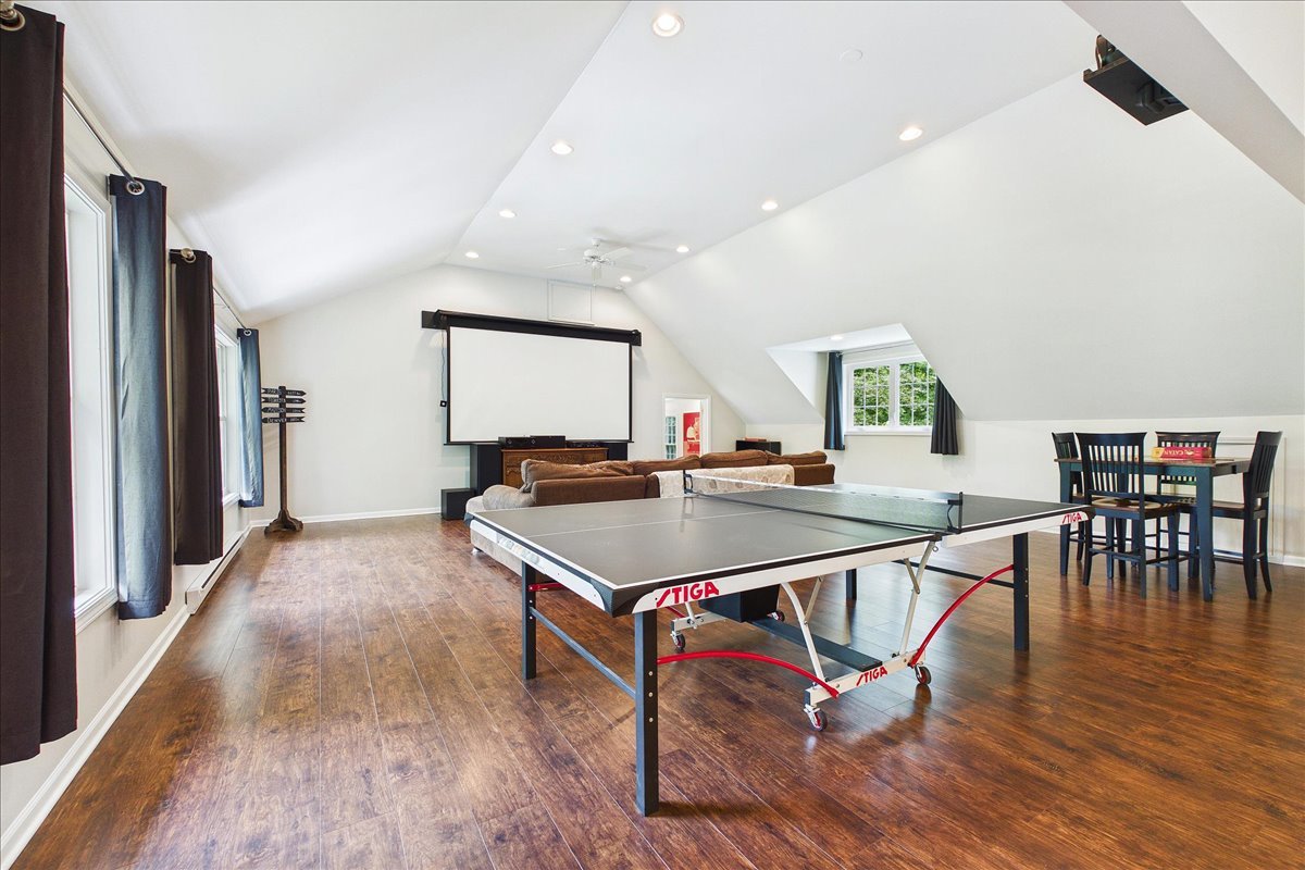821 Oak Spring Lane