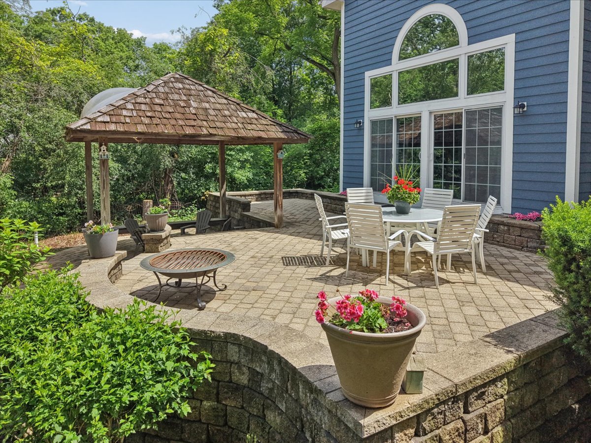 821 Oak Spring Lane
