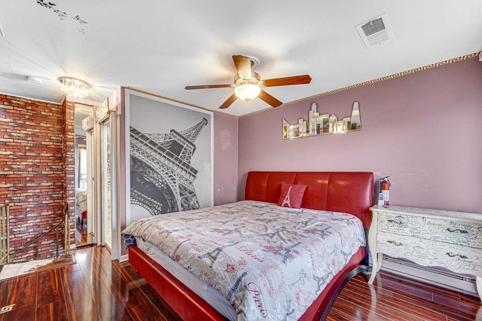 23 Jamaica Colony Street Unit: 2