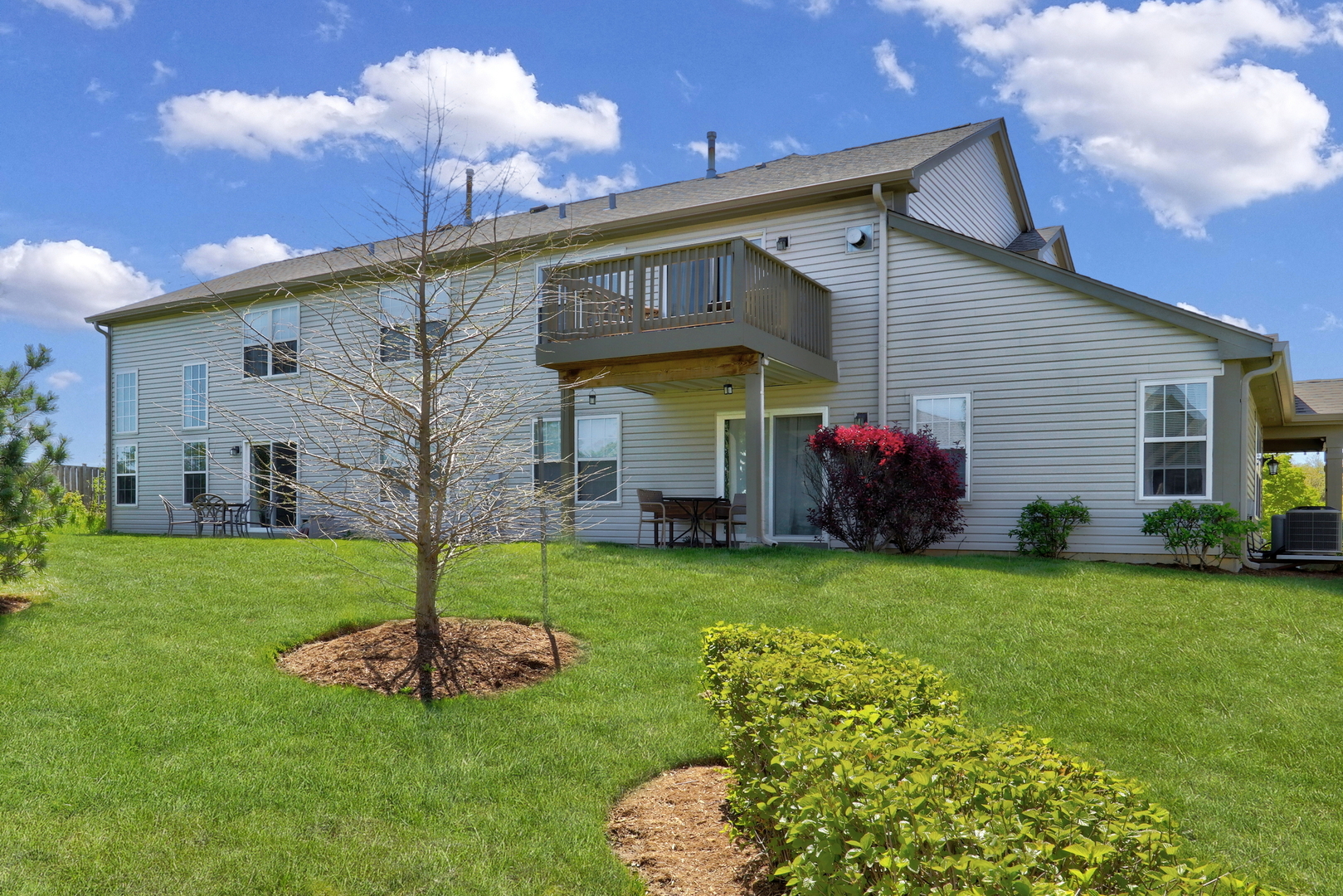 563 Willow Way Unit: 563