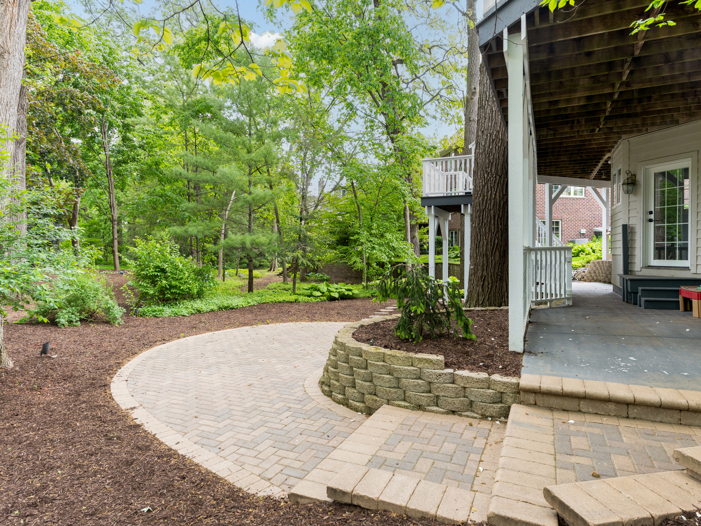 135 Settlers Drive