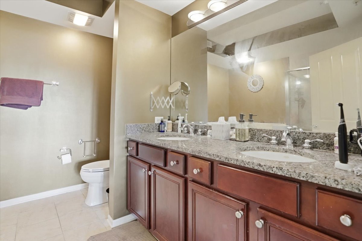 425 Village Green Unit: 510
