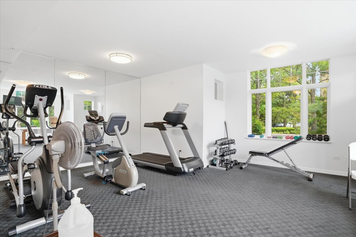 425 Village Green Unit: 510