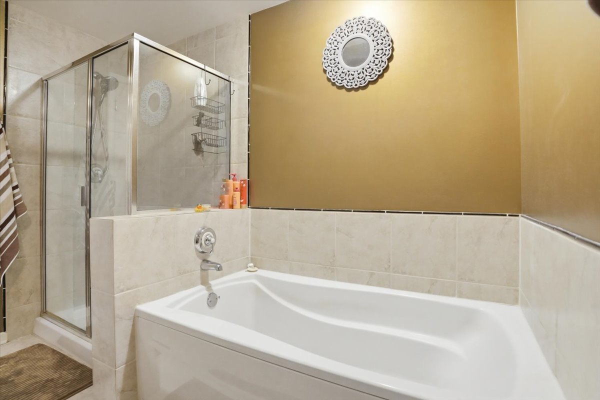 425 Village Green Unit: 510