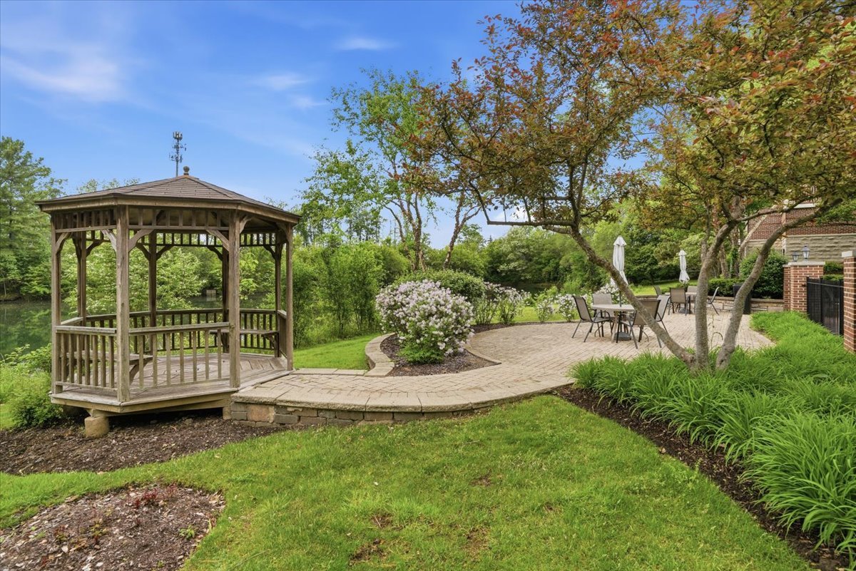 425 Village Green Unit: 510