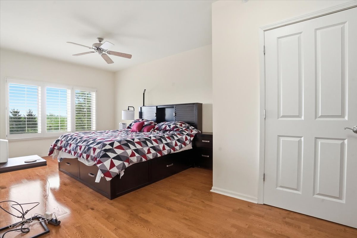 425 Village Green Unit: 510