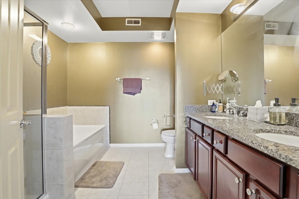 425 Village Green Unit: 510