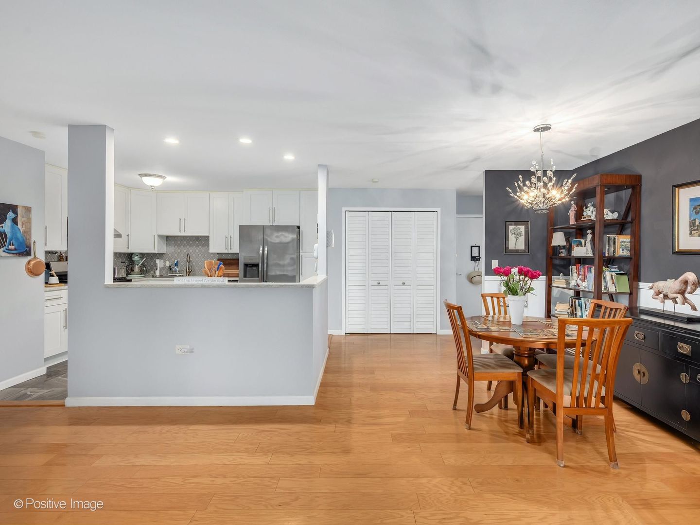 1121 W Ogden Avenue Unit: 253