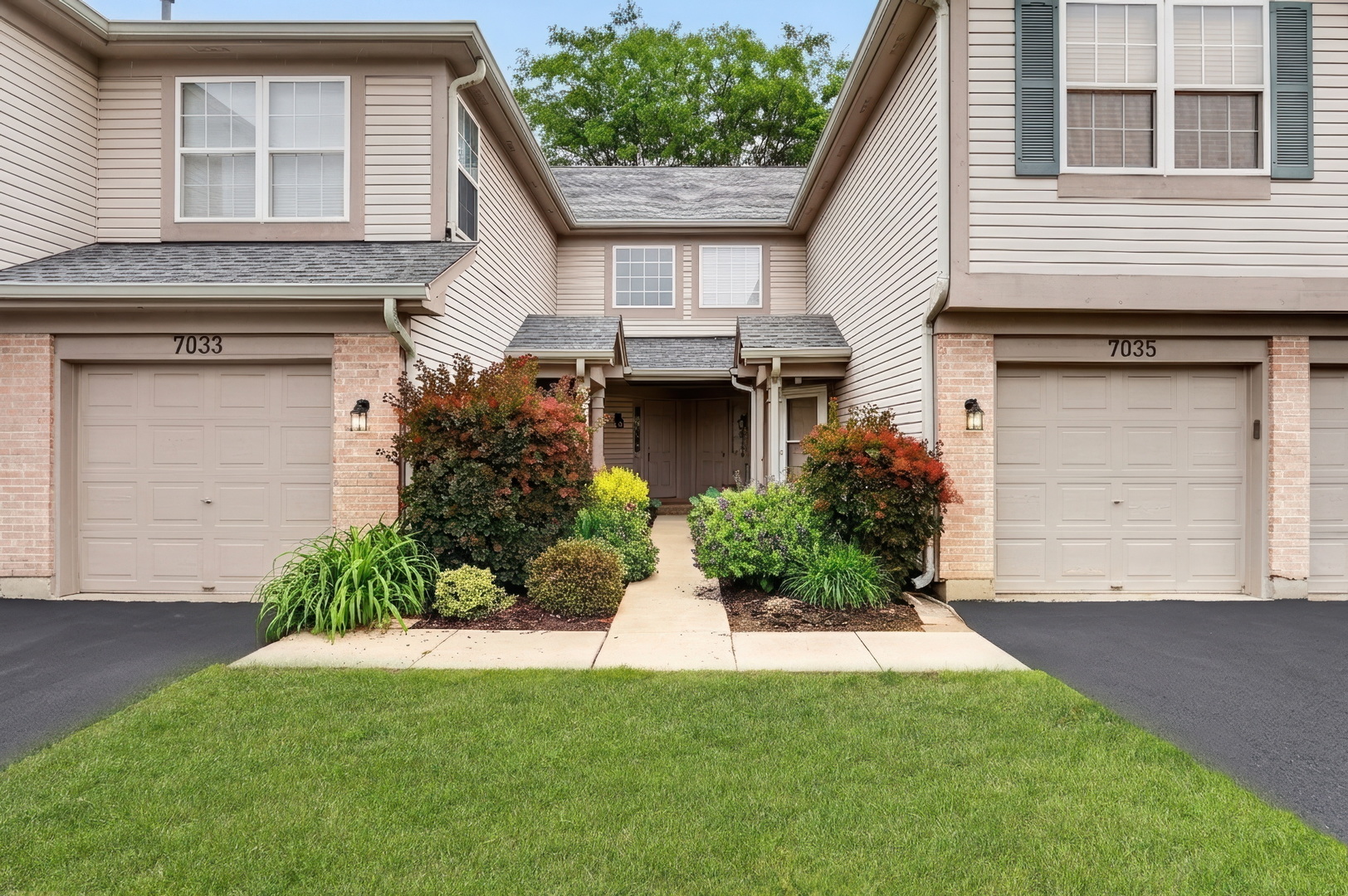 7029 S Stratton Lane Unit: 7029