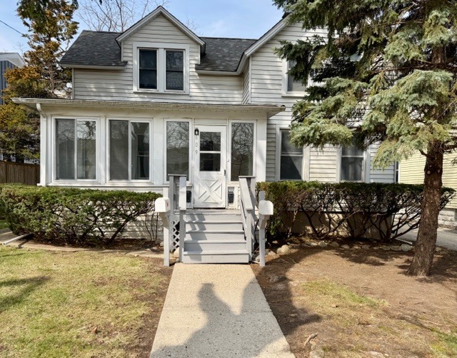 609 1st Street Unit: 1