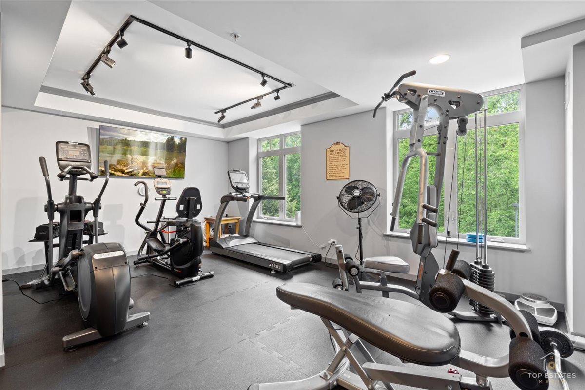 425 Benjamin Drive Unit: 205