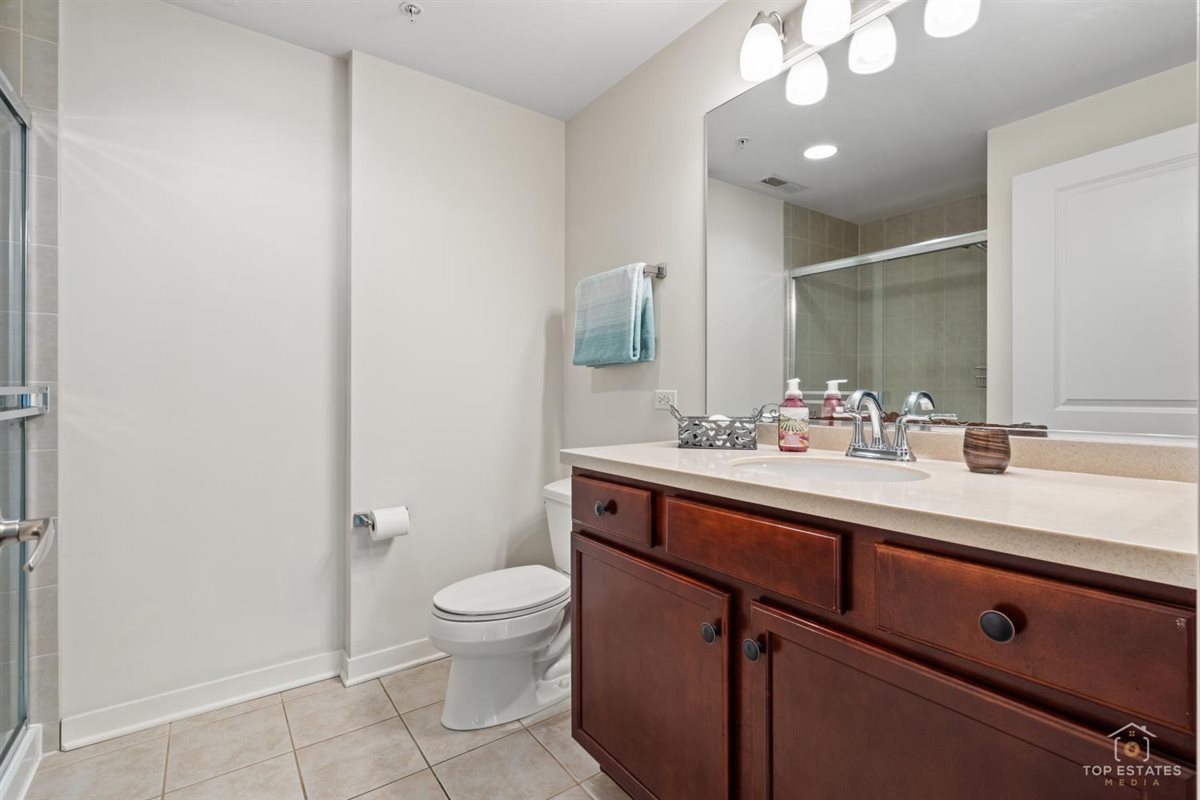 425 Benjamin Drive Unit: 205