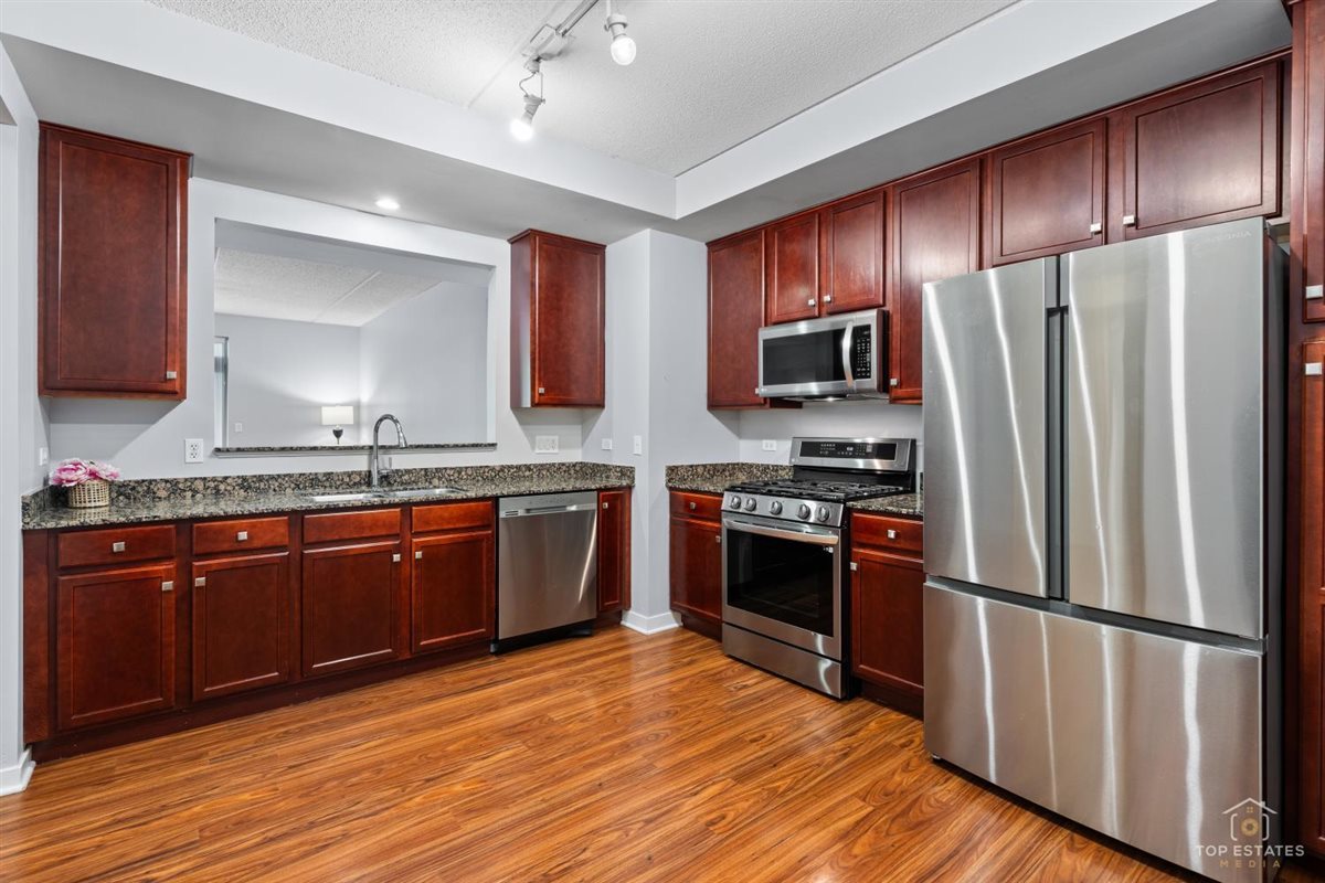 425 Benjamin Drive Unit: 205