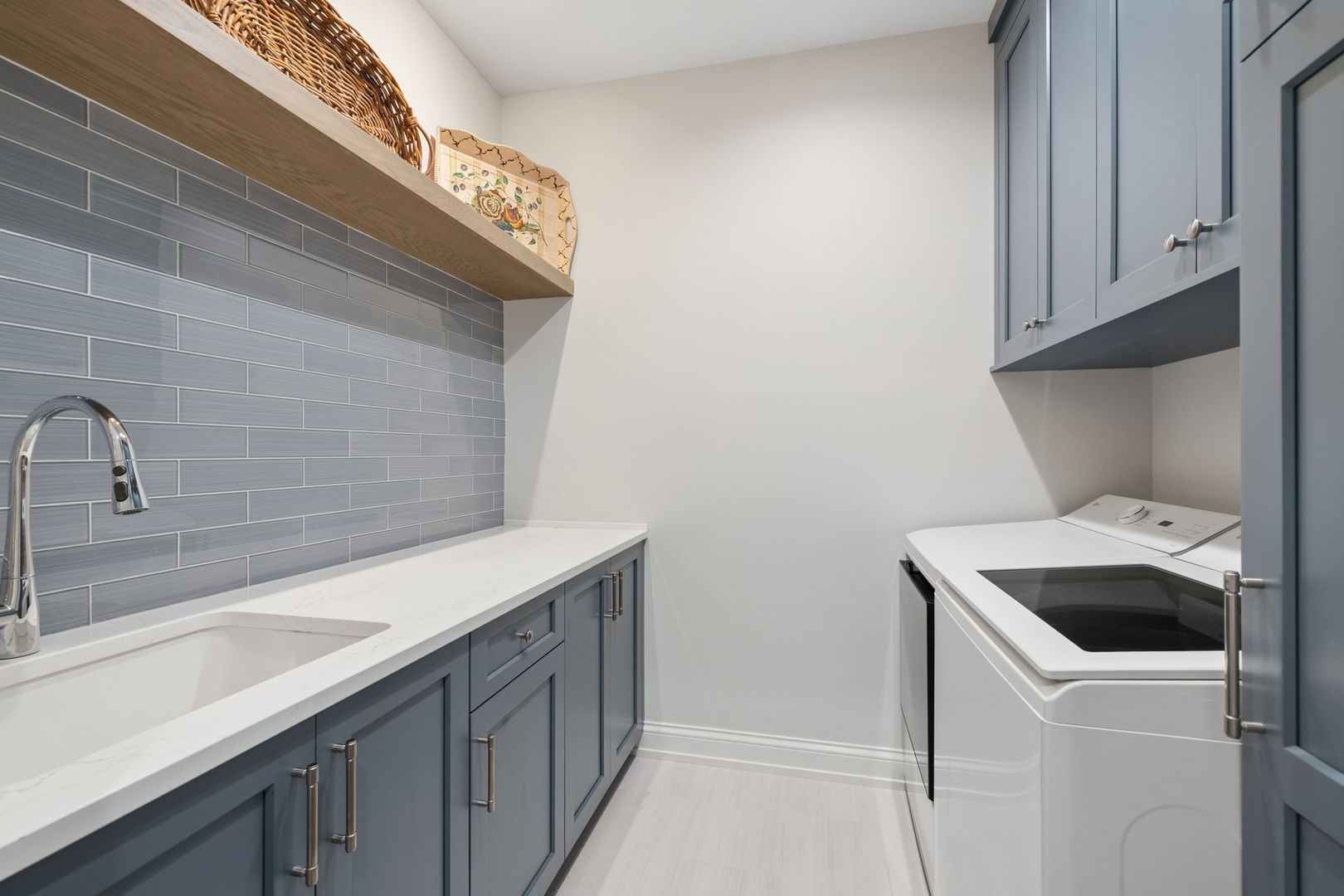 469 Aurora Avenue Unit: 469