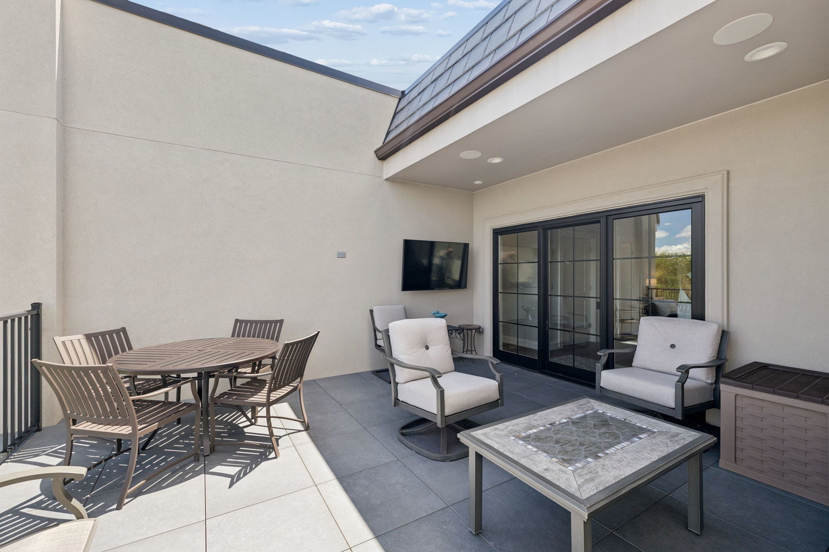 469 Aurora Avenue Unit: 469