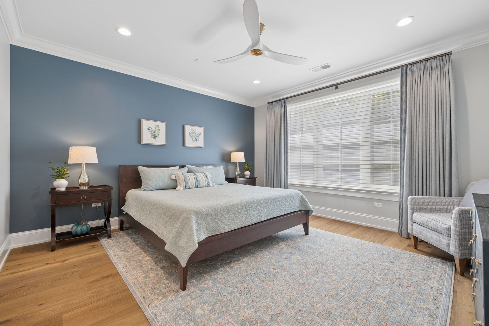 469 Aurora Avenue Unit: 469