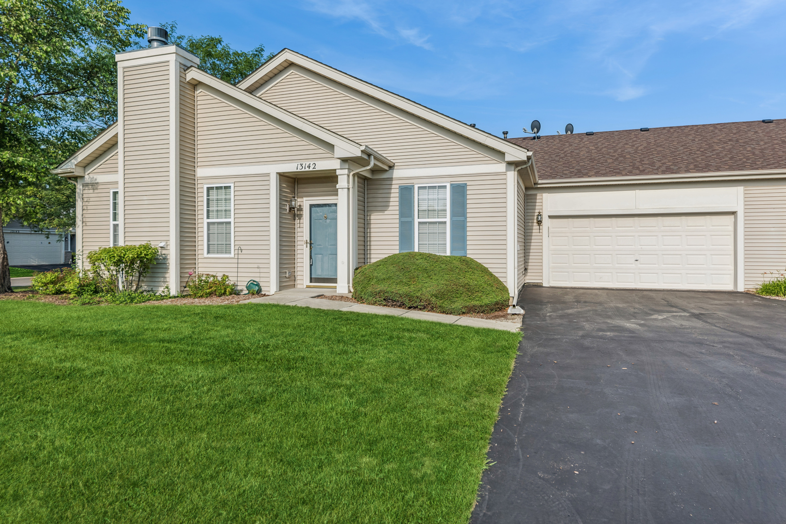 13142 W Sheffield Lane