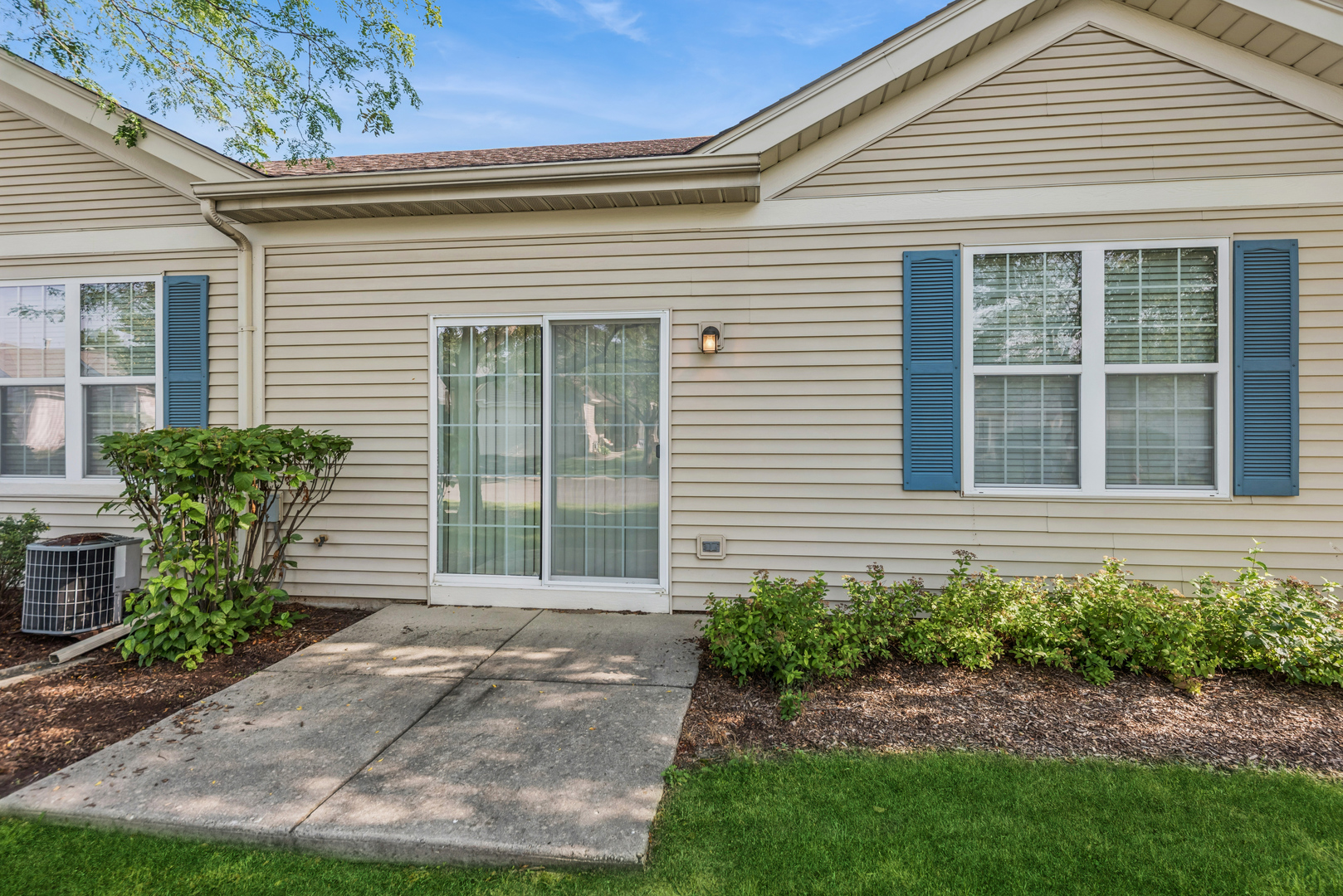 13142 W Sheffield Lane