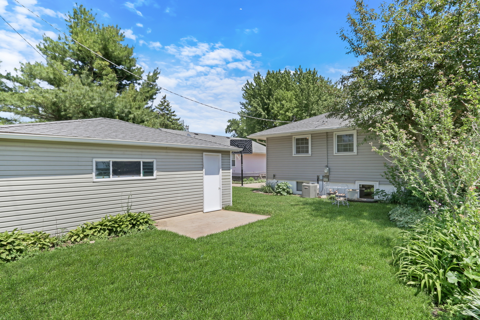 1226 Barberry Lane